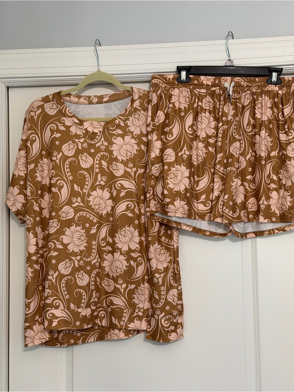 Brown & Blush Floral Lounge or travel Set, great to pack mix and match 2xl